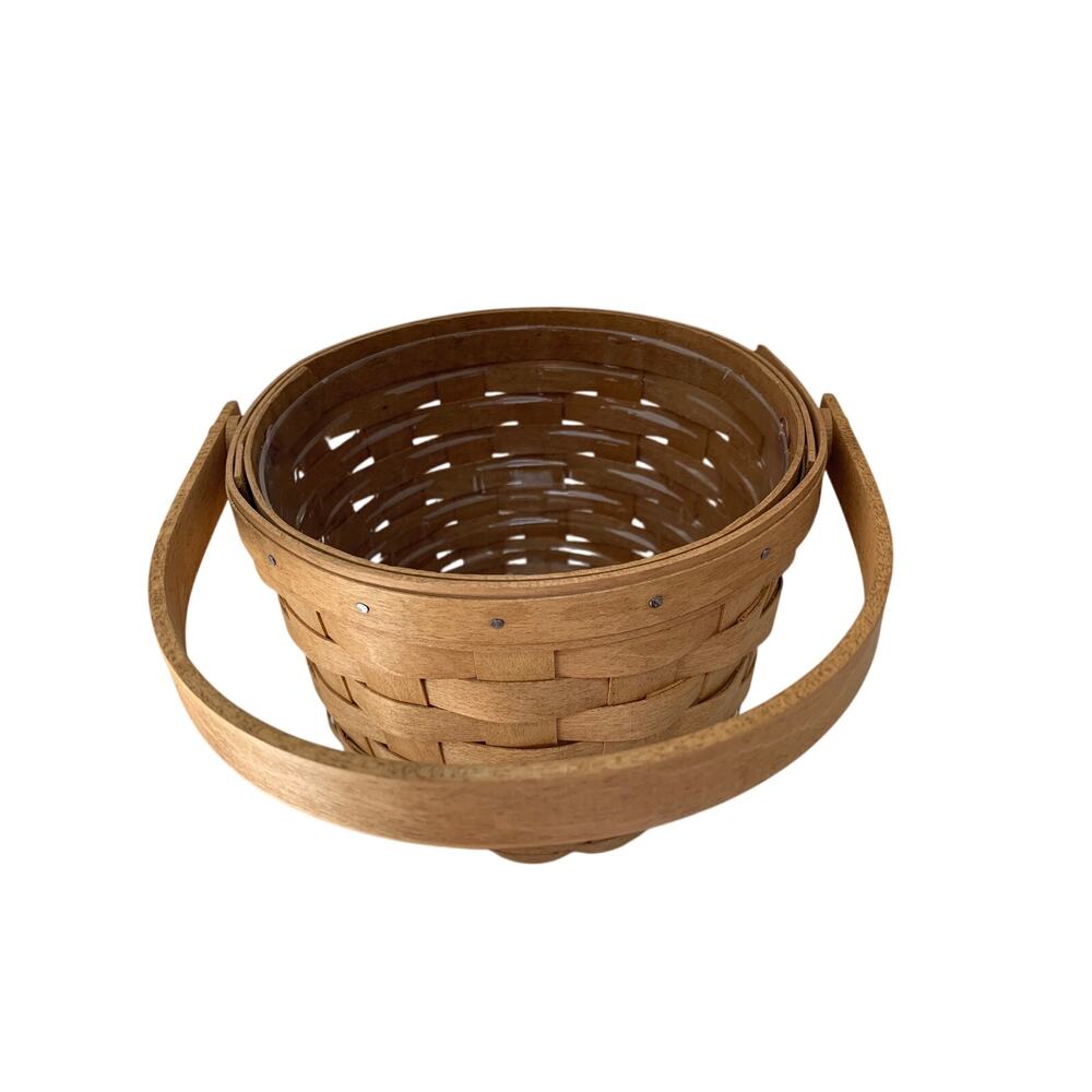 2004 Longaberger Small Fruit Basket With Moveable Handle And Plastic Protector - Picture 3 of 6